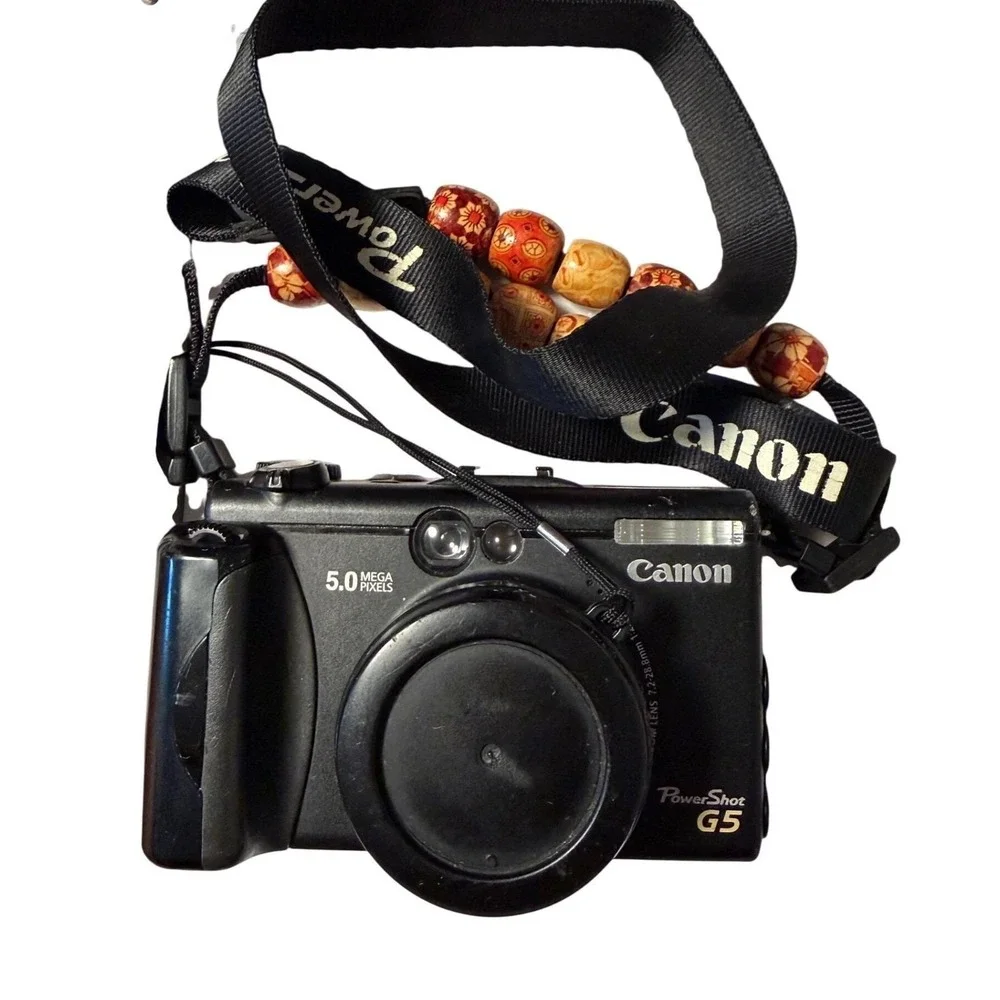 Canon Vtg PowerShot G5 5.0MP Digital Camera Black Beaded Strap PC1049 Boho  Flip
